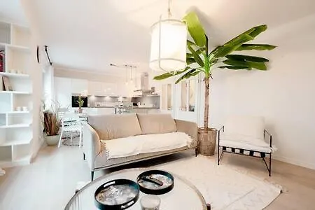 Central Belair Hideaway To Explore & Unwind Luxembourg Apartment